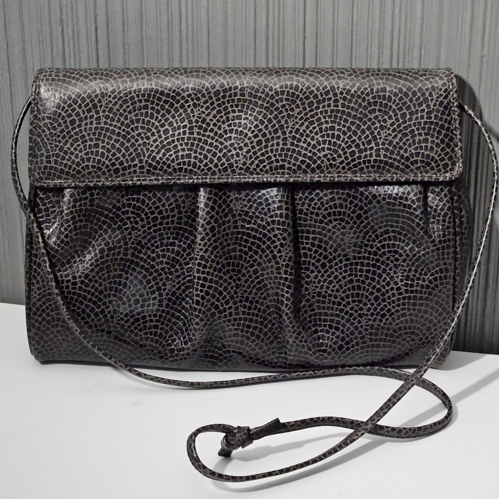 Susan Gail Vintage, (1974-1977) Gray/Black Leather Shoulder Bag,  Stone Pattern